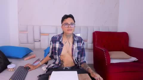antony_d_ossa online show from June 10, 8:08 pm