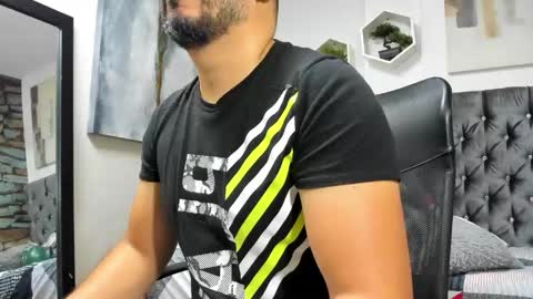 Snapshot of antony_gar chatting on May 27, 11:29 am Antony online show from May 27, 11:29 am