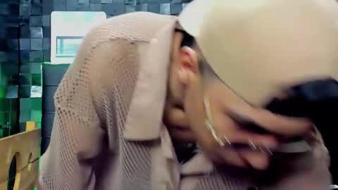 Snapshot of antonycres chatting on November 13, 12:26 pm Antonycress online show from November 13, 12:26 pm