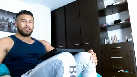 Snapshot of antonydangelo chatting on January 14, 2:50 am ANTONY D ANGELO online show from January 14, 2:50 am