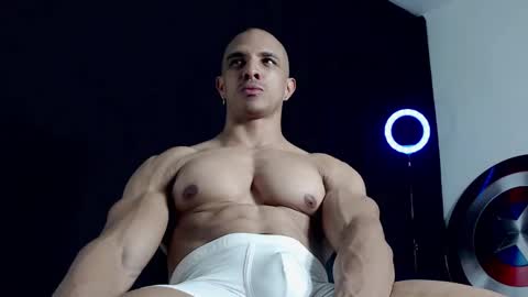 Instagram miguelangel1802  online show from February 10, 4:41 am