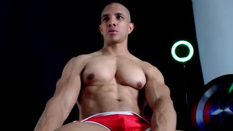 Instagram miguelangel1802  online show from September 19, 4:51 pm