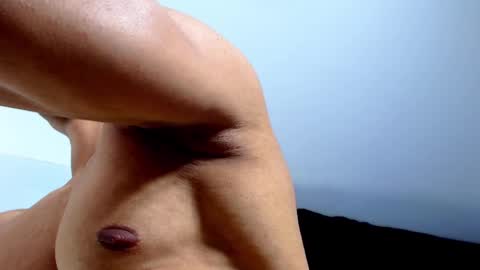 Instagram miguelangel1802  online show from October 18, 4:52 pm