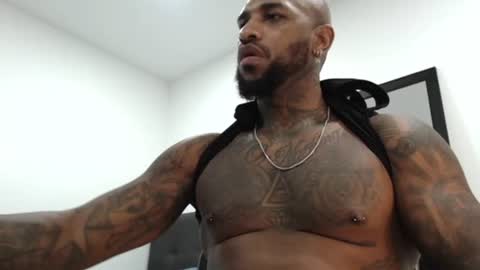 antwanblack11 online show from December 31, 2:40 am