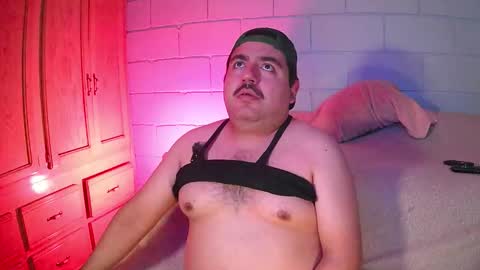 AnuarFox online show from March 8, 7:12 am