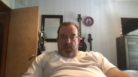 Snapshot of anvil1972 chatting on March 31, 6:19 pm anvil1972 online show from March 31, 6:19 pm