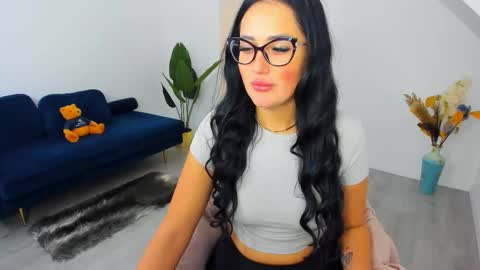 Anya online show from March 2, 4:58 am