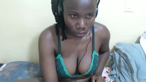 Snapshot of anya_h chatting on May 12, 7:11 pm Gracious online show from May 12, 7:11 pm