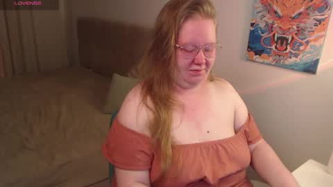 Anya Muna online show from April 1, 7:00 pm