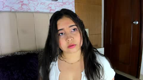 I am Anya online show from January 20, 8:09 am