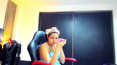 anyanddimitry online show from February 2, 1:10 pm