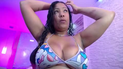 Anyela  online show from January 11, 1:22 pm