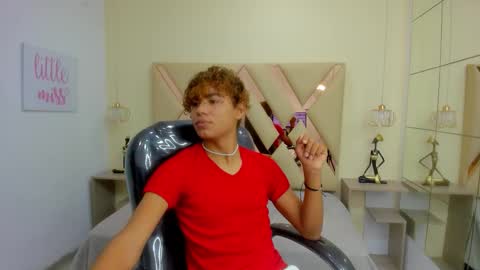 anyelotwink online show from February 19, 8:16 pm