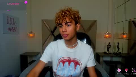 anyelotwink online show from July 26, 4:09 am