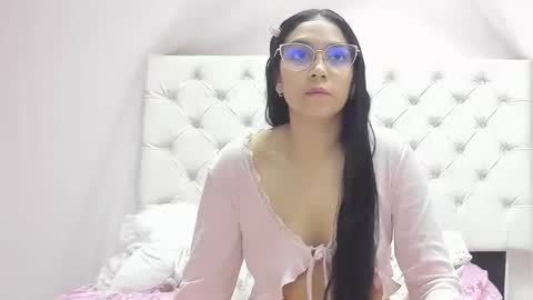 Aome Rainbow online show from February 2, 12:09 am