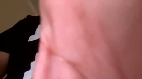 Snapshot of ap4978 chatting on March 31, 12:27 pm Andres online show from March 31, 12:27 pm