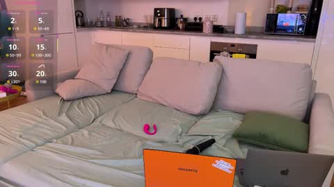 ap_couple online show from April 1, 11:57 pm