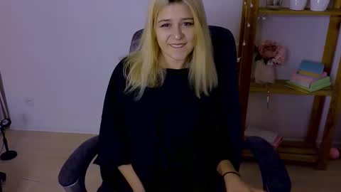 ApheliaStar online show from November 16, 2:44 pm