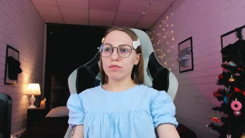 Snapshot of aphexqueen chatting on December 21, 7:38 pm APHEX QUEEN online show from December 21, 7:38 pm