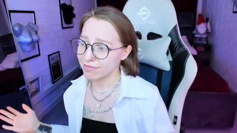 Snapshot of aphexqueen chatting on January 11, 4:36 pm APHEX QUEEN online show from January 11, 4:36 pm