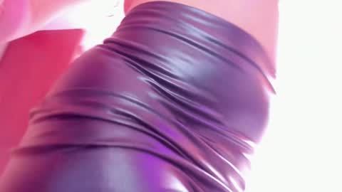 Sara Model Independent online show from January 23, 8:45 pm