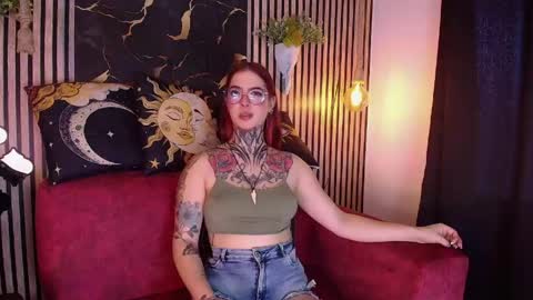 aphrodite__bloom online show from May 7, 10:48 pm
