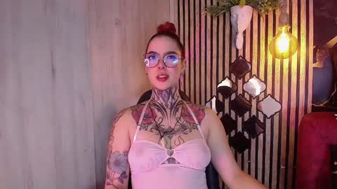 aphrodite__bloom online show from May 13, 10:17 pm