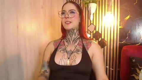 aphrodite__bloom online show from July 14, 2:05 am