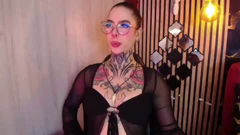 aphrodite__bloom online show from August 5, 11:50 pm