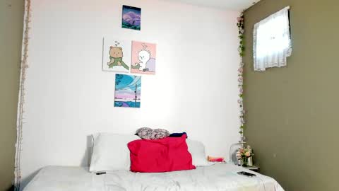 Snapshot of aphrodite_rosse chatting on May 12, 5:10 pm aphrodite_rosse online show from May 12, 5:10 pm
