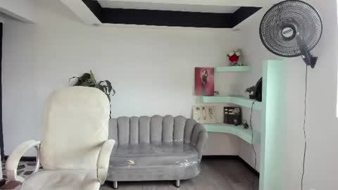 aphrodite online show from June 30, 9:27 pm