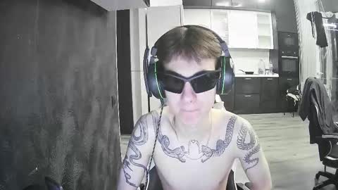 aplant_ online show from September 14, 5:56 pm