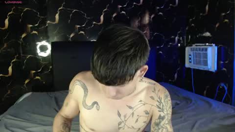 Snapshot of apolo01_ chatting on May 11, 9:45 pm Apolo online show from May 11, 9:45 pm