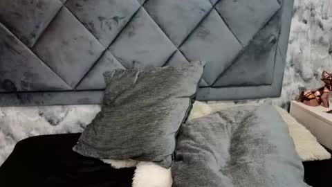 Snapshot of apolo_rousse chatting on September 12, 12:33 am Apolo online show from September 12, 12:33 am