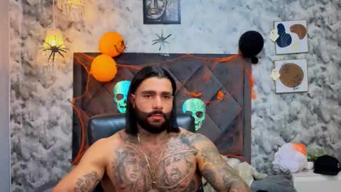 Snapshot of apolo_rousse chatting on October 21, 11:27 pm Apolo online show from October 21, 11:27 pm