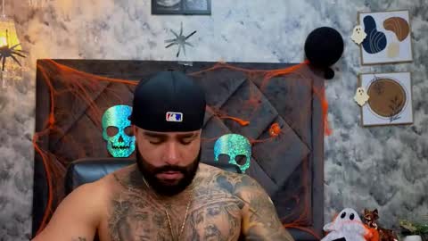 Snapshot of apolo_rousse chatting on October 25, 11:54 pm Apolo online show from October 25, 11:54 pm