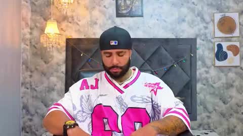 Apolo online show from December 2, 10:27 pm