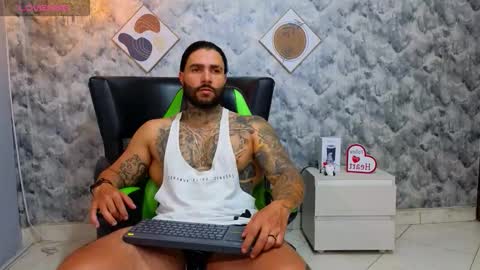 Snapshot of apolo_ryder chatting on March 20, 10:14 pm APOLO online show from March 20, 10:14 pm