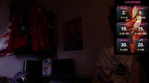 Snapshot of apolo_s chatting on February 17, 6:25 pm Andres online show from February 17, 6:25 pm