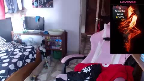 Snapshot of apolo_s chatting on March 13, 6:47 pm Andres online show from March 13, 6:47 pm