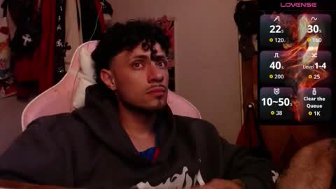 Snapshot of apolo_s chatting on March 24, 5:34 am Andres online show from March 24, 5:34 am