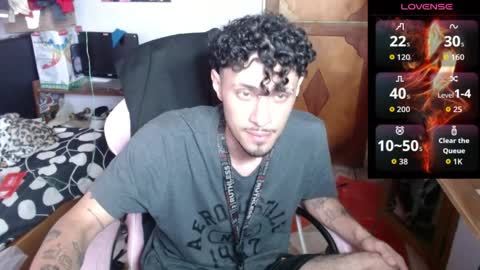 Snapshot of apolo_s chatting on March 26, 9:09 pm Andres online show from March 26, 9:09 pm