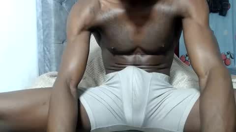 Snapshot of apoloblackbig chatting on June 8, 9:42 am apoloblackbig online show from June 8, 9:42 am