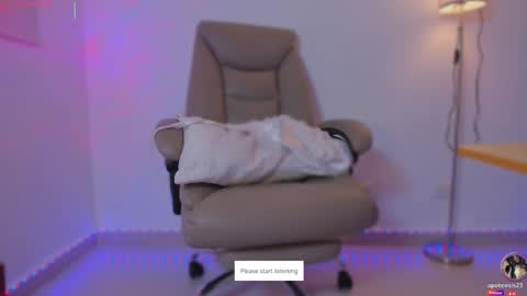 Snapshot of apoteosis_ chatting on February 13, 10:22 am Apo online show from February 13, 10:22 am