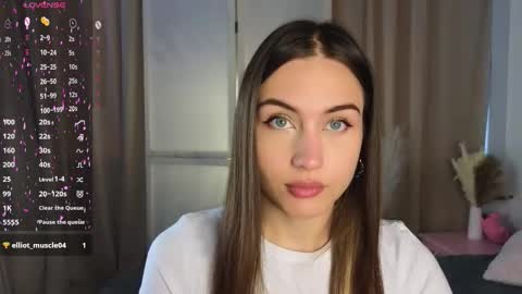 Snapshot of appleeepie chatting on September 19, 9:11 am Vicki online show from September 19, 9:11 am