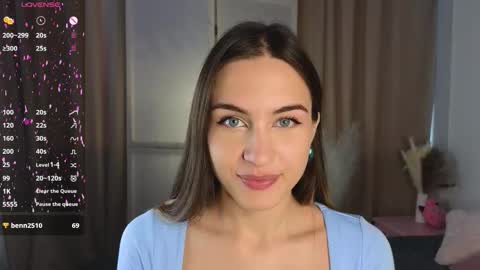 Snapshot of appleeepie chatting on September 20, 9:10 am Vicki online show from September 20, 9:10 am