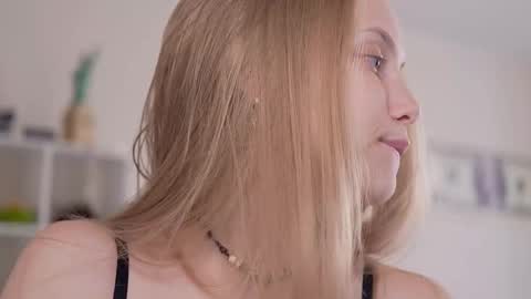  REYNA  my friend   online show from June 5, 3:18 pm