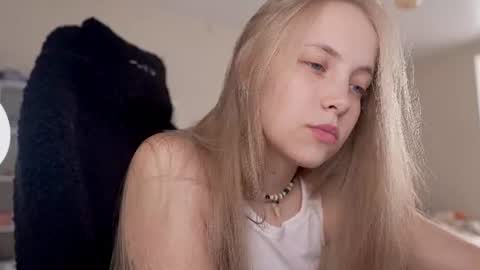  REYNA  my friend   online show from June 9, 3:12 pm
