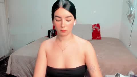 aprettyface1 online show from May 22, 1:24 am