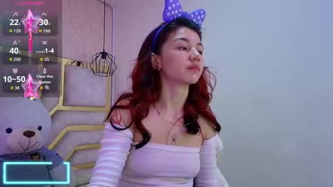 Snapshot of april_bennett chatting on September 25, 12:09 pm   online show from September 25, 12:09 pm